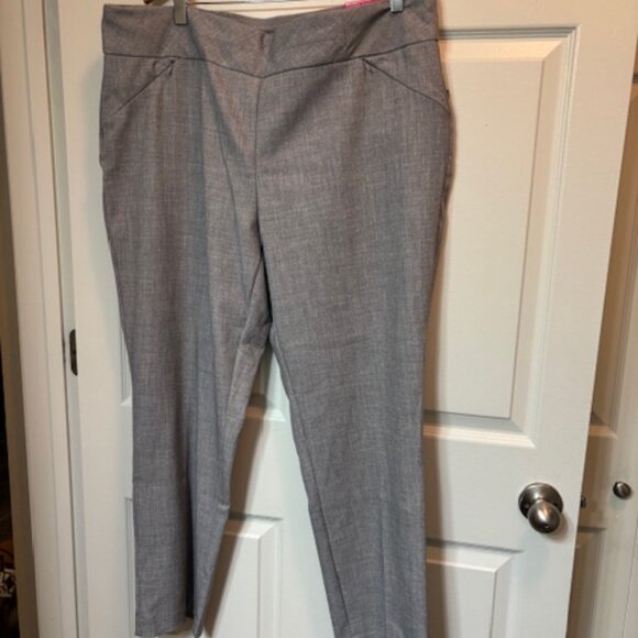 MOVING SALE- NWTInvestments Secret Support Gray Straight Leg Pull-on 18WSHORT - Picture 2 of 8